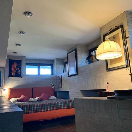 La Casa Dei Nonni Di Leini' Villa Exterior foto