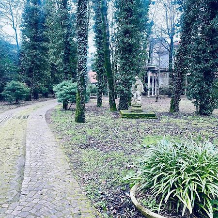 La Casa Dei Nonni Di Leini' Villa Exterior foto